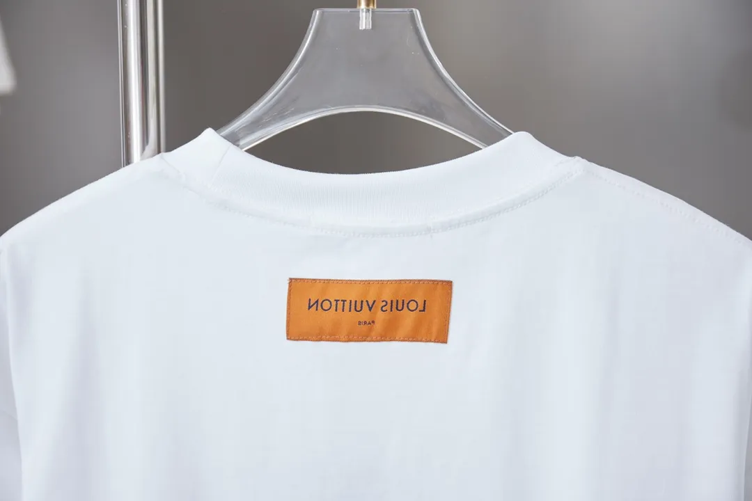 🅿️170 1V 25SS early spring new style Three-dimensional foamed peak short sleeves Light luxury essential item for daily commuting for men and women Correct version Welcome to compare Detailed features · 320g 100% pure cotton double yarn jersey fabric · Special thickened 32 pieces of double-strand 1X1 thread in the same cylinder custom dyeing · Three-dimensional foamed colorful mountain peak printing · Double-needle stitching cross-stitching process · Original main mark, washed tag, brand moisture-proof paper packaging Color: White Size: S/M/L/XL